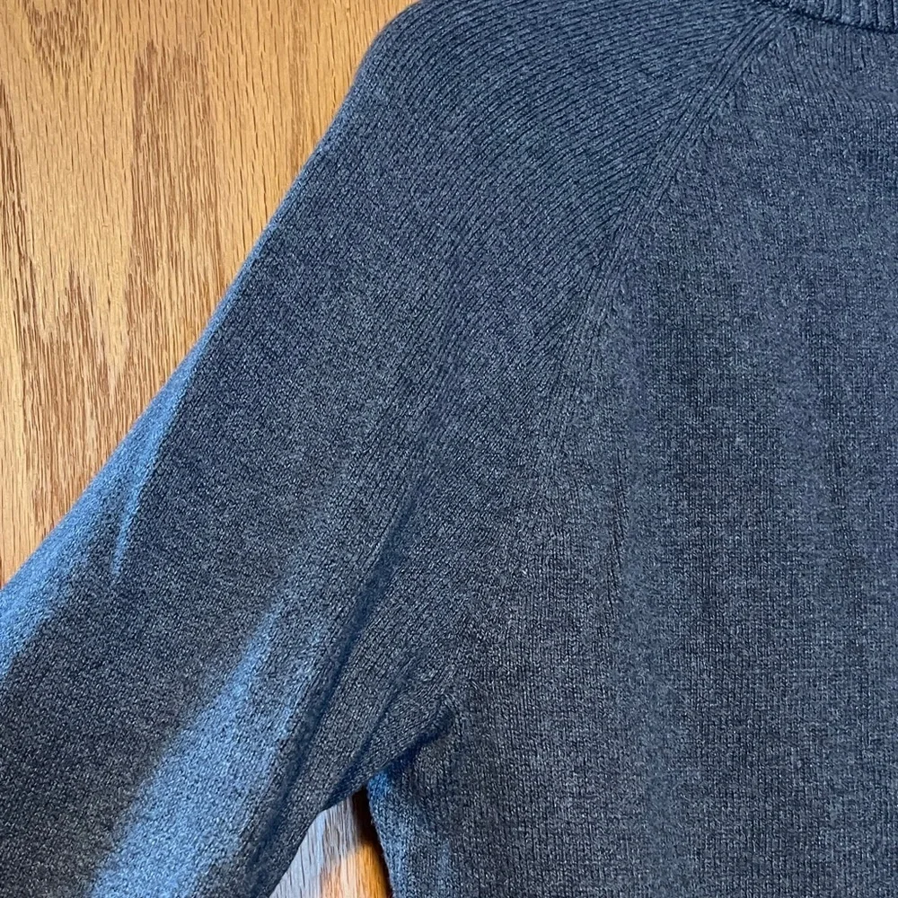 Banana Republic Dark Gray Sweater